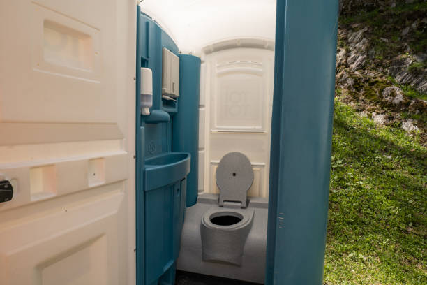 Best Portable restroom trailer rental  in Akron, CO